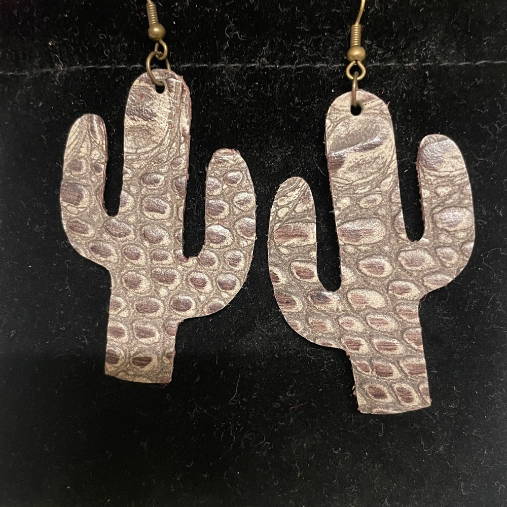 Cactus leather earrings.